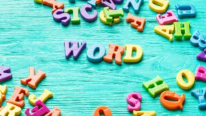 وسنكتشف في هذا المقال أهم كلمات اللغة الإنجليزية شيوعا واستخداما في العالم، والتي تعد من أهم كلمات التواصل الفعال
